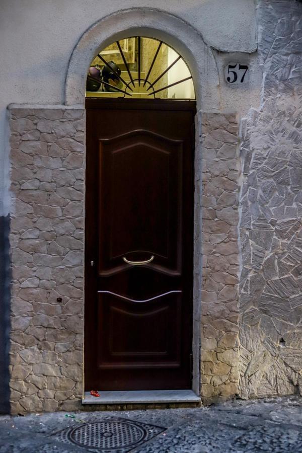 Reginella A Toledo Hotel Napels Buitenkant foto