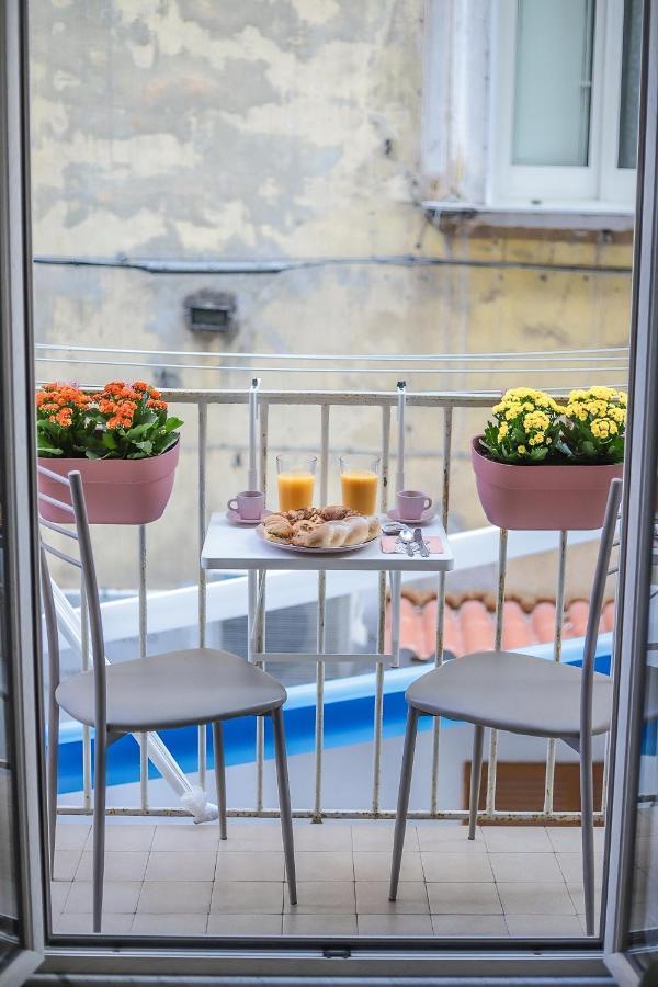 Reginella A Toledo Hotel Napels Buitenkant foto